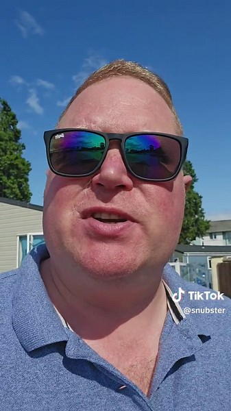 #90sweekenderatbutlins #livingmybestlife #beer #friends #butlinsminehead