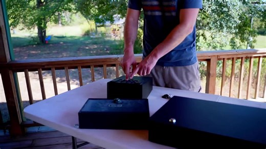 Quick-access long gun storage