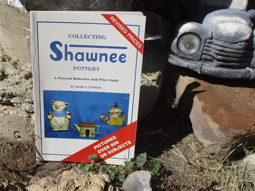 Shawnee Pottery Reference and Price Guide, 1989 - Etsy UK