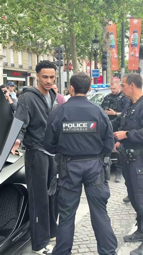 Ça recommence #keo #svj #paris #lamborghini #police