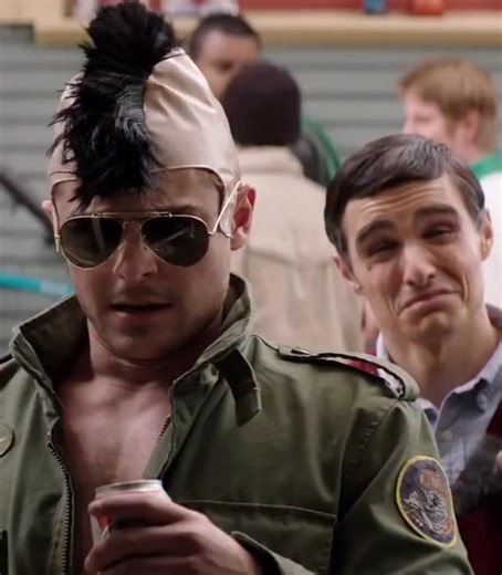 MMN - Movie & Cinema on Instagram: "Seth Rogen and Zac Efron even took pay cuts to make this movie happen. Film: Neighbors (2014)"