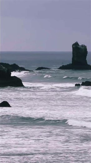 VIEWPOINT. #rockformation #canonbeach #youtubeshorts