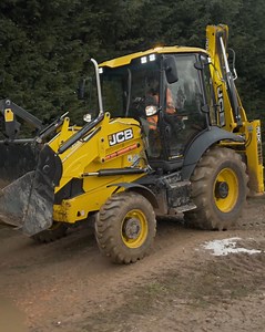 15K views · 516 reactions | Expand your skill set. See how simple it can be to get your CPCS license with a theory test, verbal test and practical assessment. | JCB | Facebook