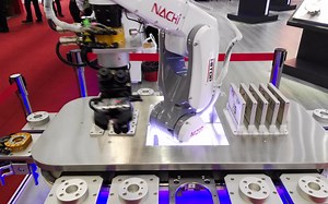 Hepco海普克—环形导轨弧形导轨搭配川崎双臂机器人实现焊锡自动化