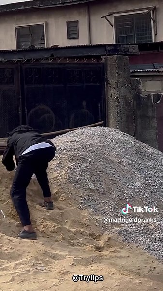 Hilarious Pranks in African Markets