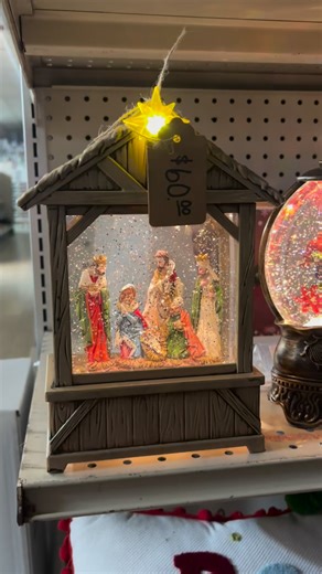 Day 8 of our Christmas Gift Countdown! Just gonna let the beauty speak for itself. Who doesn’t love a snow globe!? | Corner Hardware and More