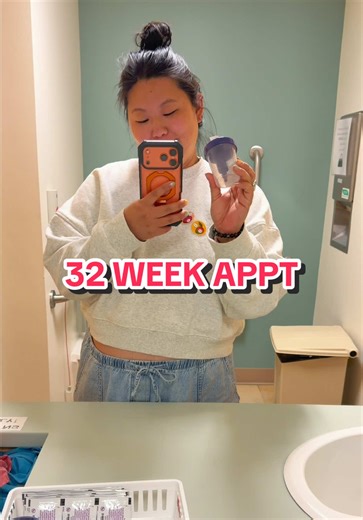 32 Weeks Pregnant: Realistic Day & Ultrasound