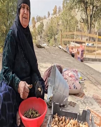 3.9K views · 75 reactions | A challenging day for installing solar panels. (Iranian nomad 2025). | Village Life | Facebook