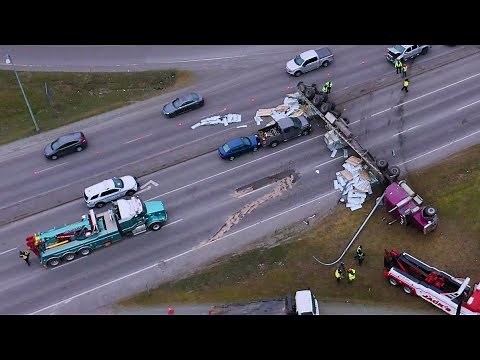Pickup Turns Into A Semi - Caught On Dash Cam (Part 1) | Highway Thru Hell
