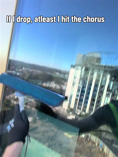 Maroon 5 'Payphone' Rope Access Sing-Along: Harness Performance