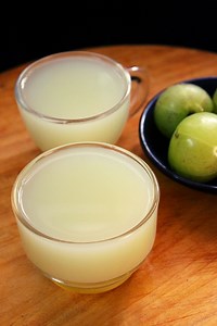 amla juice recipe for hair, gooseberry juice - Yummy Indian Kitchen