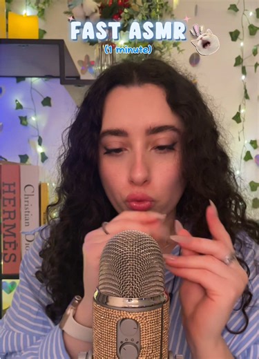 Manifestez-vous en commentaire, les adeptes du fast !!!🚄😃 Ps : t’inquiètes c’est rien à la fin de la vidéo…😶🙄 #asmr #stylloasmr #asmrtiktoks #asmrfast #pourtoi