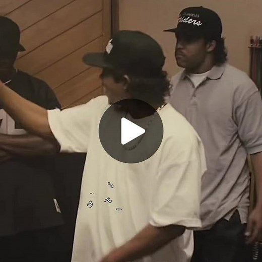 Eazy-E👑🕊️#eazye#ripeazy#straightouttacompton#rap#hiphop#oldschool#fypシ゚viral