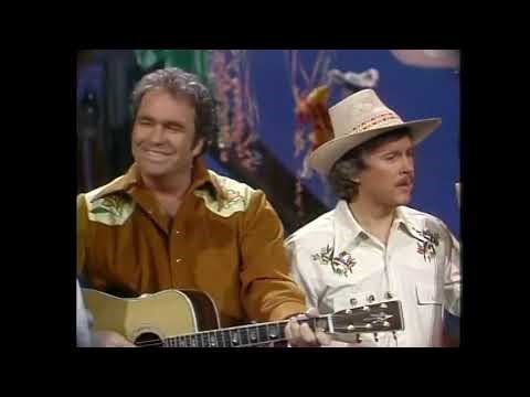 19May1975 "No No Song" - Hoyt Axton with Tommy & Dick Smothers (The Smothers Brothers Show)