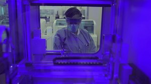 8.3K views · 140 reactions | Back in March, the Air Force Research Laboratory - AFRL's Epidemiology Lab went to 24 hour operations to begin testing COVID-19 samples. Since then, the Epi lab has tested 105,000 COVID-19 samples which is around 25% of all U.S. Department of Defense (DoD) cases. Their ability to get test results back quickly keeps our military safe and mission ready. United States Air Force | 88th Air Base Wing | Facebook