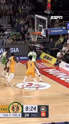 Three triples in a minute… Glover is on FIRE 😲 Watch live on ESPN 📺 | NBL