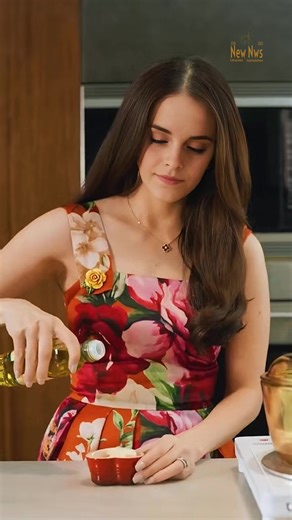 Emma Watson's Homemade Garlic Bread Recipe