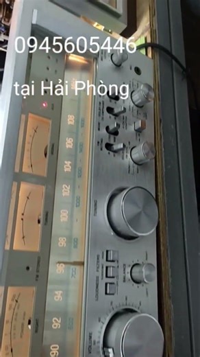 Repairing a Sansui G8000 amplifier.