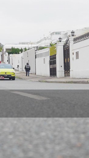 2024 年第一台要試的電動車，就是 Volvo 的 EX30， 這台電動車跟以往的 Volvo 車款完全不同，因為使用了全新的吉利集團 SEA 架構平台，是第一款純電動車架構的產品。今次要介紹它的五大科技重點，讓大家知道，這台電動車，不是一般的電動車。 #Volvo #EX30 #電動車 #EV #Smart1 #AndroidAutomotive | UNWIRE.HK