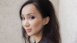L'improbable interview (coquine) de l'ex actrice porno Céline Tran avec Antoine de Caunes...