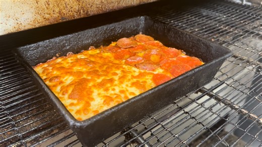 Can’t decide between pizza or cheese bread? We get it! So we made it easy with half and half! Come see us today and treat yourself to the best of both worlds! 🍕🧀 | Sick Pizza Company
