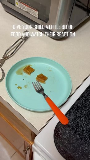 #reaction #littlebit #food