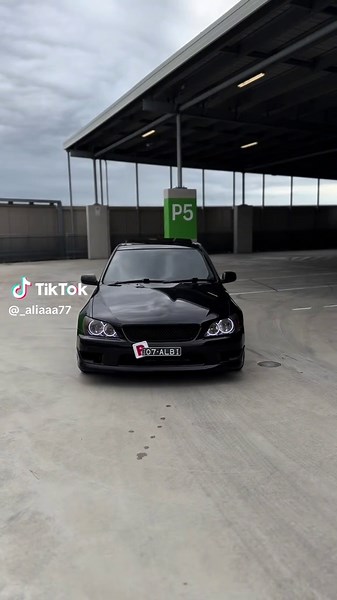 Lexus IS200 Review and Features in Australia