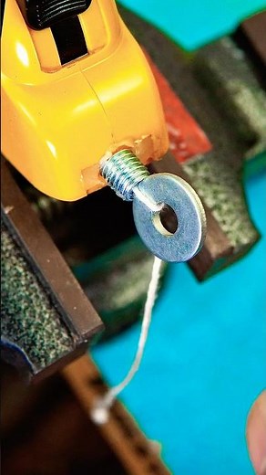 DIY Chalk Box from Old Tape Measure #toolstour #woodworking