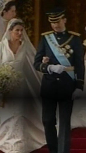 Recordamos la boda de los Reyes de España, Felipe y Letizia, 20 años después de su enlace matrimonial #reyes #felipeyletizia #boda #felipeVI #letizia | Revista HOLA