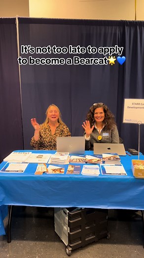 Transfer Week at Baruch College! 💙🐾 Its not too late to apply to become a Bearcat 🫶🏼 #CUNY #bebaruch #baruch #baruchcollege #college #transfer #transferstudent #transferstudents #nyc #newyork #collegeapplications #collegetour #cunypride