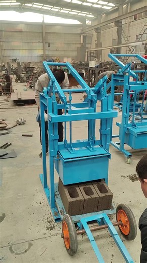 Small manual brick machine#factory #buildingahouse #handmadebrick #hollowbricks