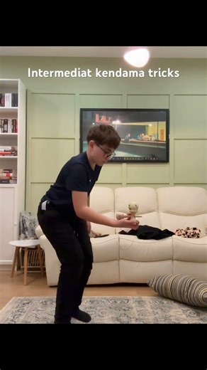 Intermediate kendama tricks #crazy #kendama #kendamalifestyle #kendamatricks #kendamacommunity #rap