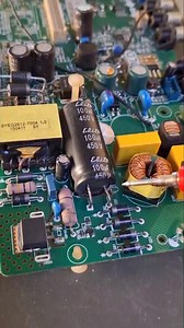 Electrolytic capacitors look bad😊 #capacitor | Hanan Al Kahfi