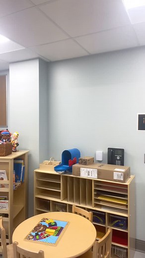 As an Orton Gillingham trainer who has helped hundreds of teachers simplify reading instruction, I created a brand-new method that brings OG principles into any classroom (or home!) with zero overwhelm. And I teach it inside my mini course: How to Teach (and Master!) Sight Words in 5 Minutes a Day. 🖤 A clear scope & sequence of the most common HFW 🖤 Simple explanations of irregular spellings so you can teach the why 🖤 30 PDFs with 22 ready-to-use activities you can start today This course is 