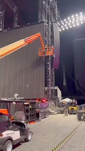 143K views · 444 reactions | Genius. #djs #lightingdesign #lighting #dj #evento #eventos #deejay #sonido #sonidos #stagelight #stagelighting #djlife #events #lasershow #laserlight #concerts #wedding #kpop #eventplanner #djlifestyle #djing #djgear #djset #djlights #djlighting #eventplanners #concert | Pro Stage Equipment Export | Facebook