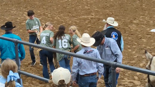 Pasadena Rodeo calf-scramble with Cavender's 2025 | Outlaw Dave Show