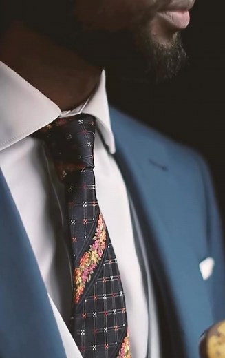 Top: Model Franklim Ramos Alfaiataria Lusa � | Utima Models