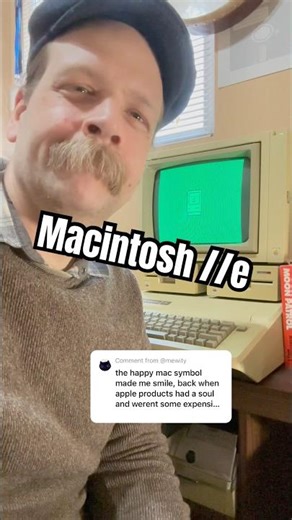 “Happy Mac” on an apple IIe: Two-Liner AppleSoft BASIC program by Lee Fastenau #retrocomputing #80s