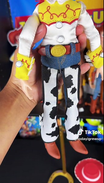 #toystory #toystorycollection #jessie #toystorytoys #todayigrewup #toystory2 #toystorysignaturecollection #thinkwaytoys