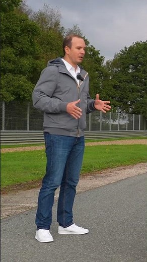 Pneus été, hiver ou 4 saisons : quelle est la différence ? #automobile