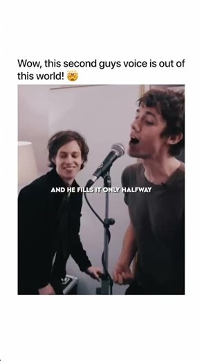 THE BEST DUET EVER! - AnnenMayKantereit x Giant Rooks - Tom's Diner #shorts