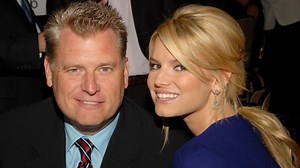 Jessica Simpson Reveals Dad Joe Earned Just $30K as a Preacher—as She Opens Up About Her Humble Texas Childhood