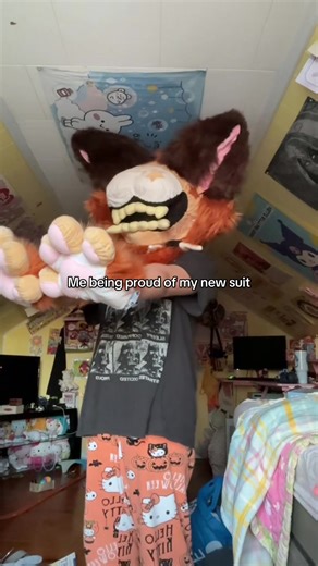 I guess i can never wash it now :/ #fursuit #furryproblems #fursuitmaker #fursuiting #fursuitmaking