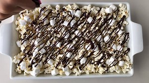 Chocolate Drizzle and Marshmellows - would you eat this? | Nood Popcorn