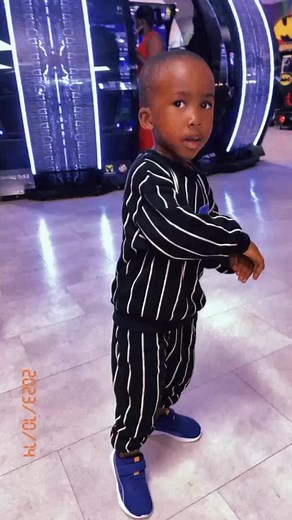 MusiholiQ Uyozawuchithe featuring N.J Mtolo