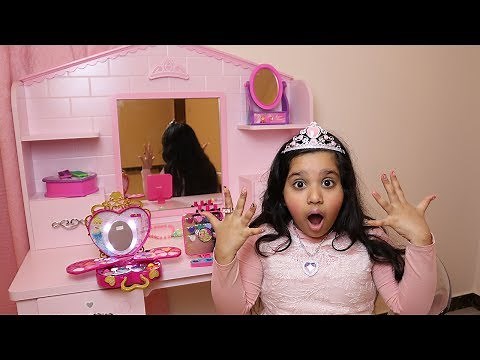 شفا تطلب من أمها مكياج !! shfa pretend play girl makup