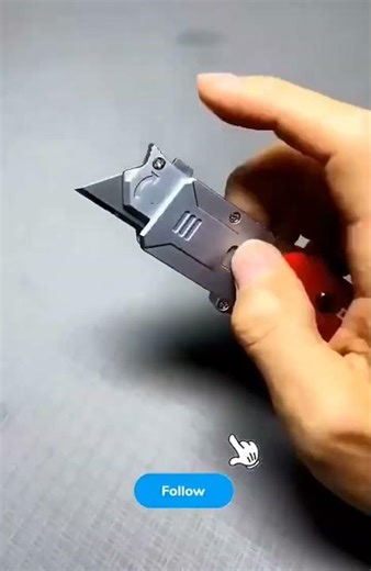 Knife Scraper, 2-in-1 Folding Box Cutter with Blade Storage, Heavy Duty Zinc Alloy Body