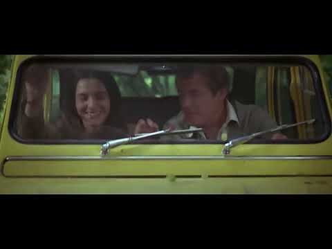 RIEN QUE POUR VOS YEUX - Course poursuite en Citroën 2CV