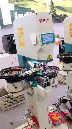 Auto snap button machine #autosewingmachine #snapbutton #snap #buttonattachingmachine