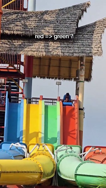 why change color ? #dulich #acrophobia #adrenaline #waterpark